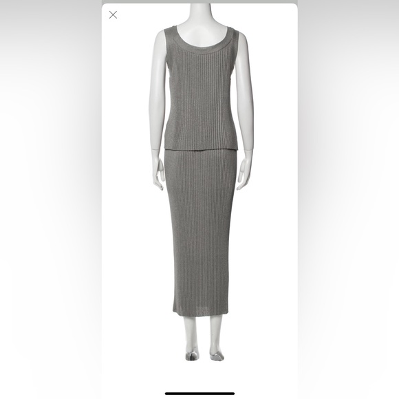 - Chanel, Gray Ribbed Knit Set - Picture 10 of 10